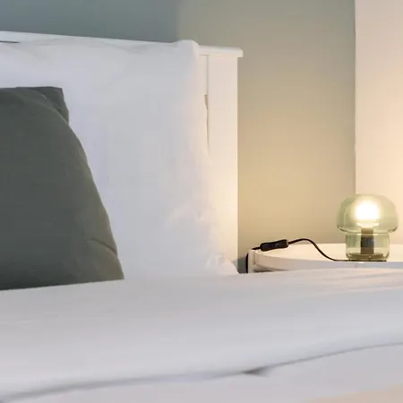 Apartment Center - 4 Bedroom Duplex Apartment! Lille